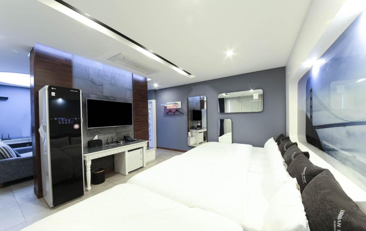 Urban Stay Hotel Gwangju Metropolitan City Exterior foto